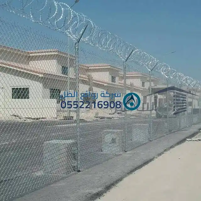 صورة fence farm - روائع الظل